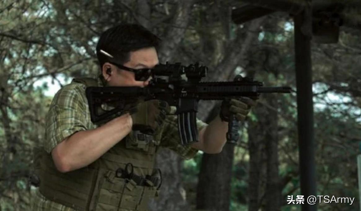 QBZ-191突击步枪_丰和20式突击步枪_cfqbz03