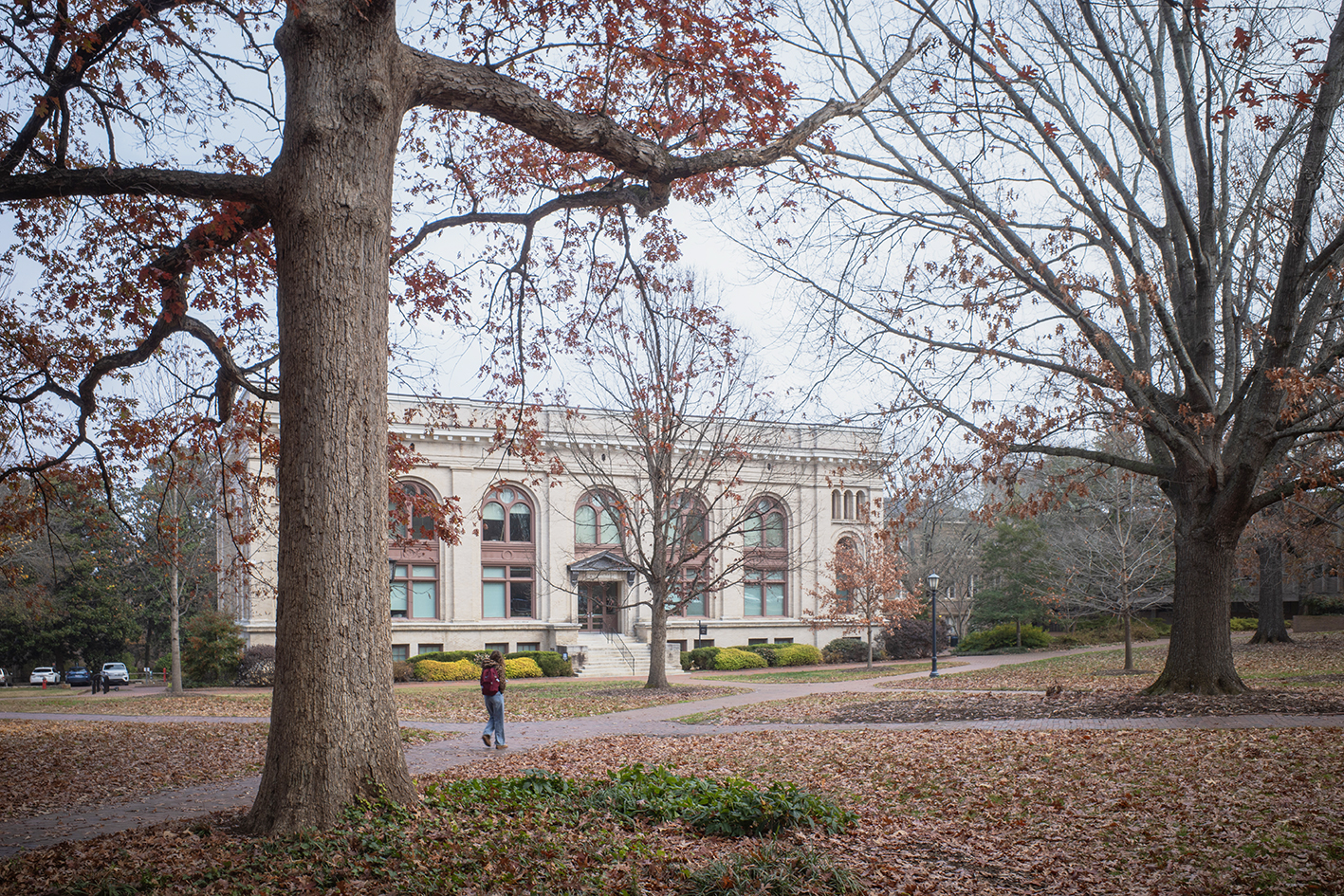 北卡罗来纳大学教堂山分校 地址_北卡罗来纳大学教堂山分校校园风光_UNC at Chapel Hill 校园建筑特色