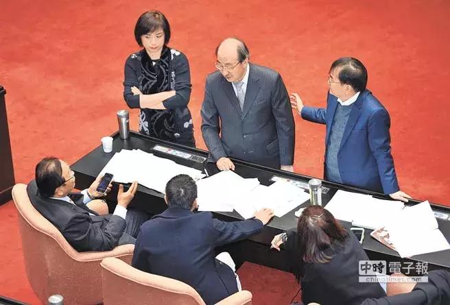 降低公投年龄至18岁_台湾公投法修正草案_台湾独立公投