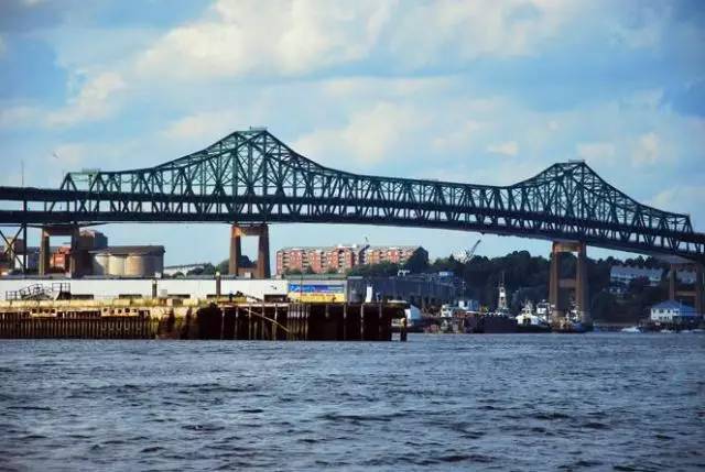 北京到底特律航班_北京至底特律航班时刻表_北京飞底特律几个小时