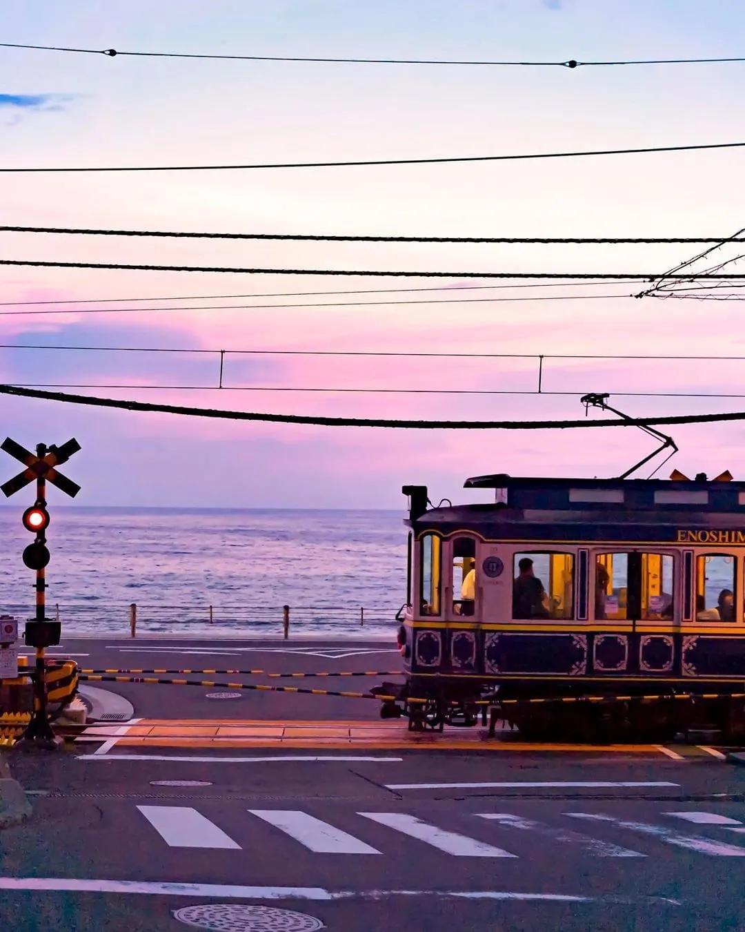 镰仓高校 灌篮高手铁道口 江之岛电铁线_镰仓灌篮高手在哪儿