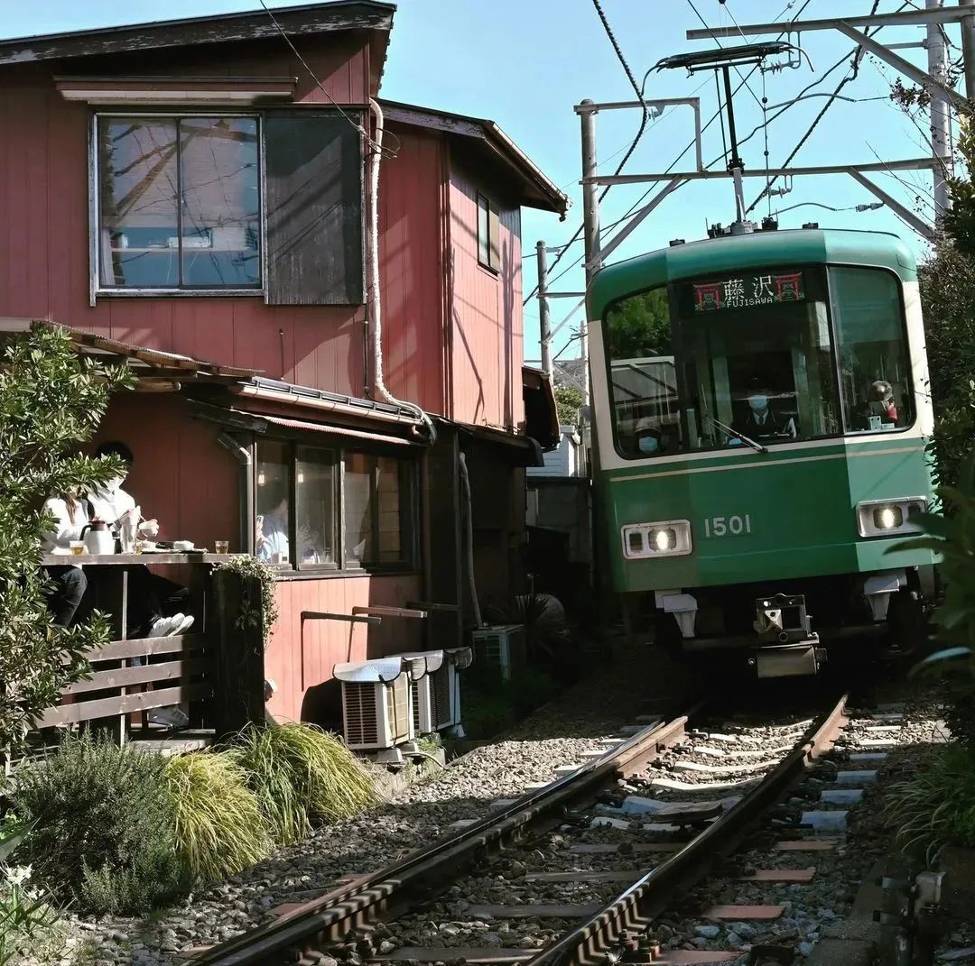 镰仓灌篮高手在哪儿_镰仓高校 灌篮高手铁道口 江之岛电铁线