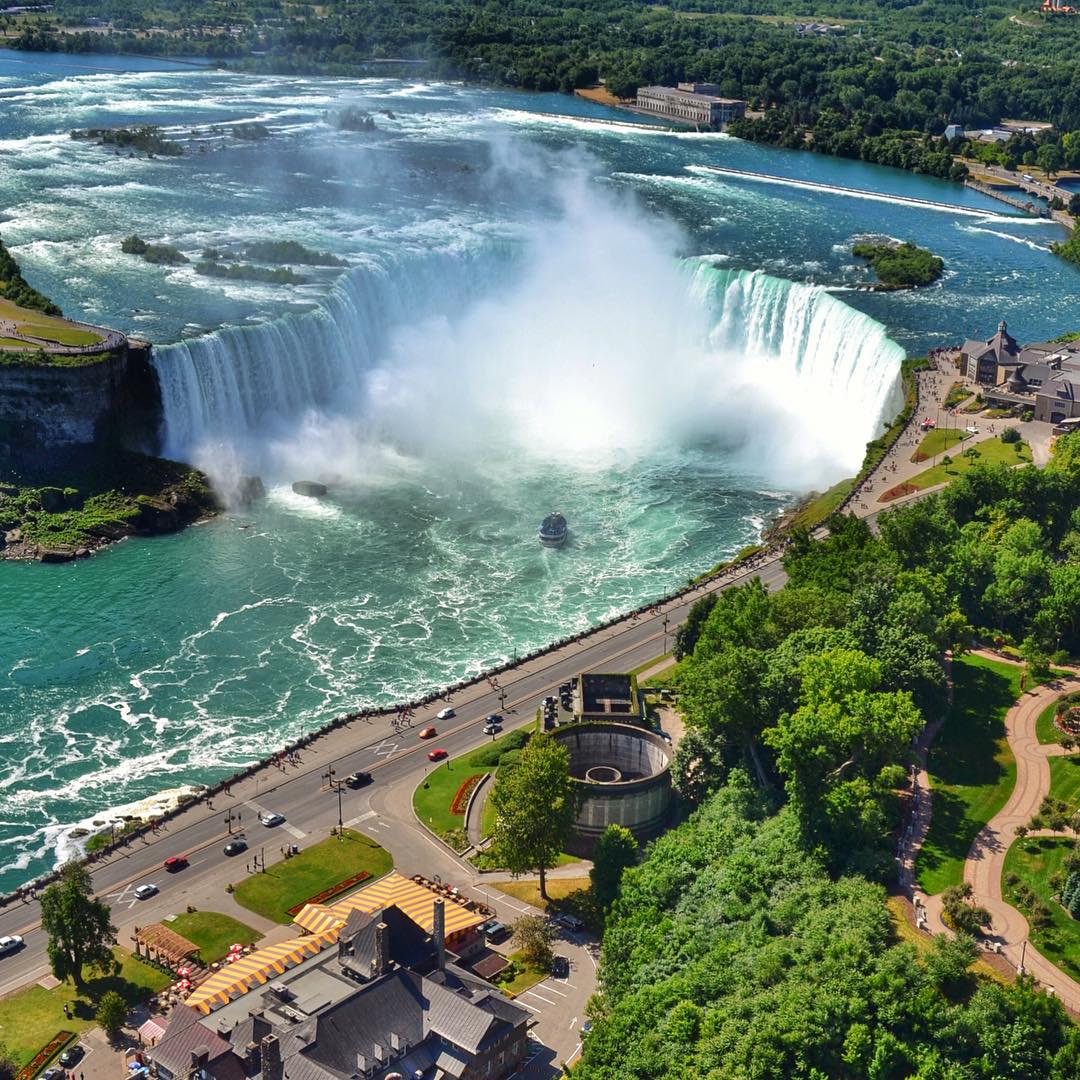 加拿大温哥华旅游攻略_加拿大旅行圣地_ins上最钟爱的加拿大旅行地