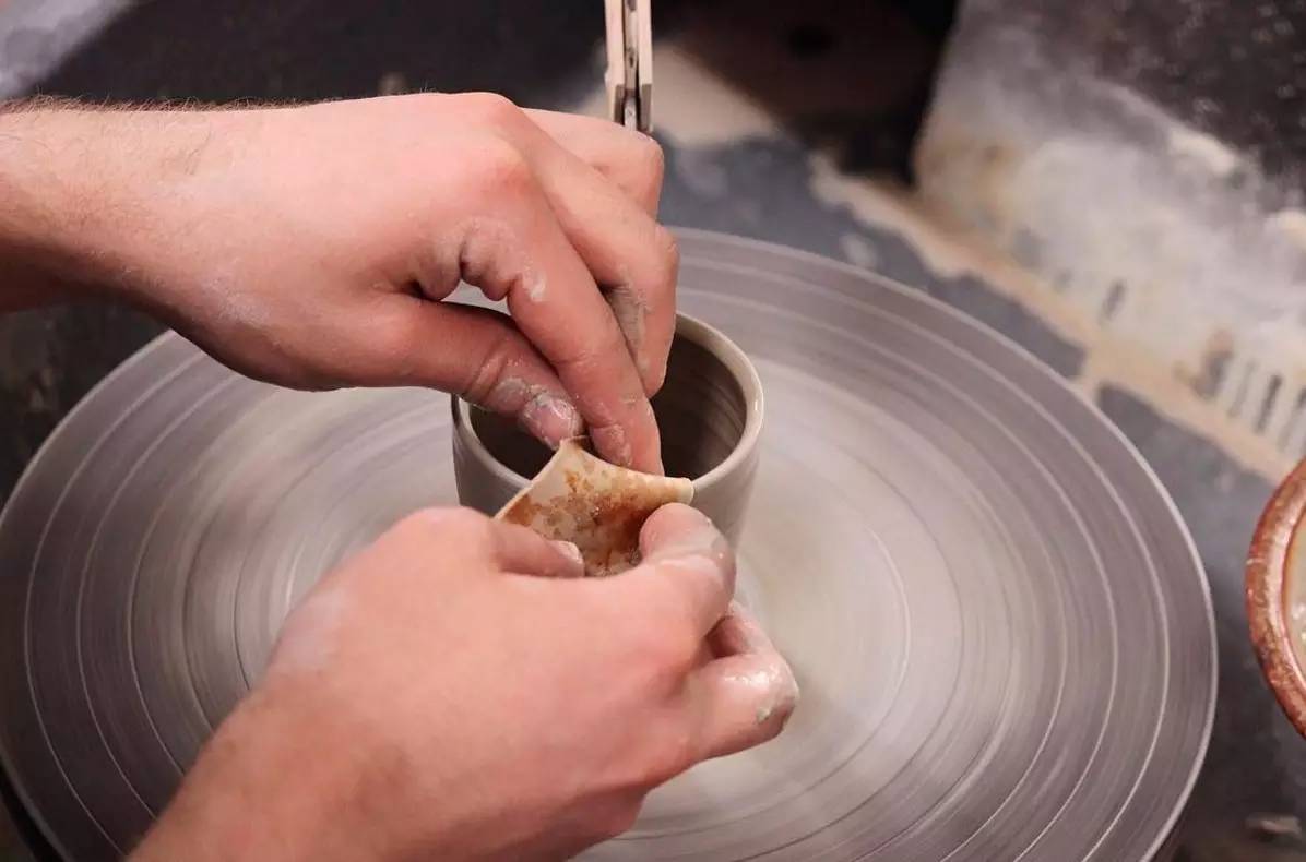 新绅士轻奢生活体验_手冲咖啡精神财富_leicester email