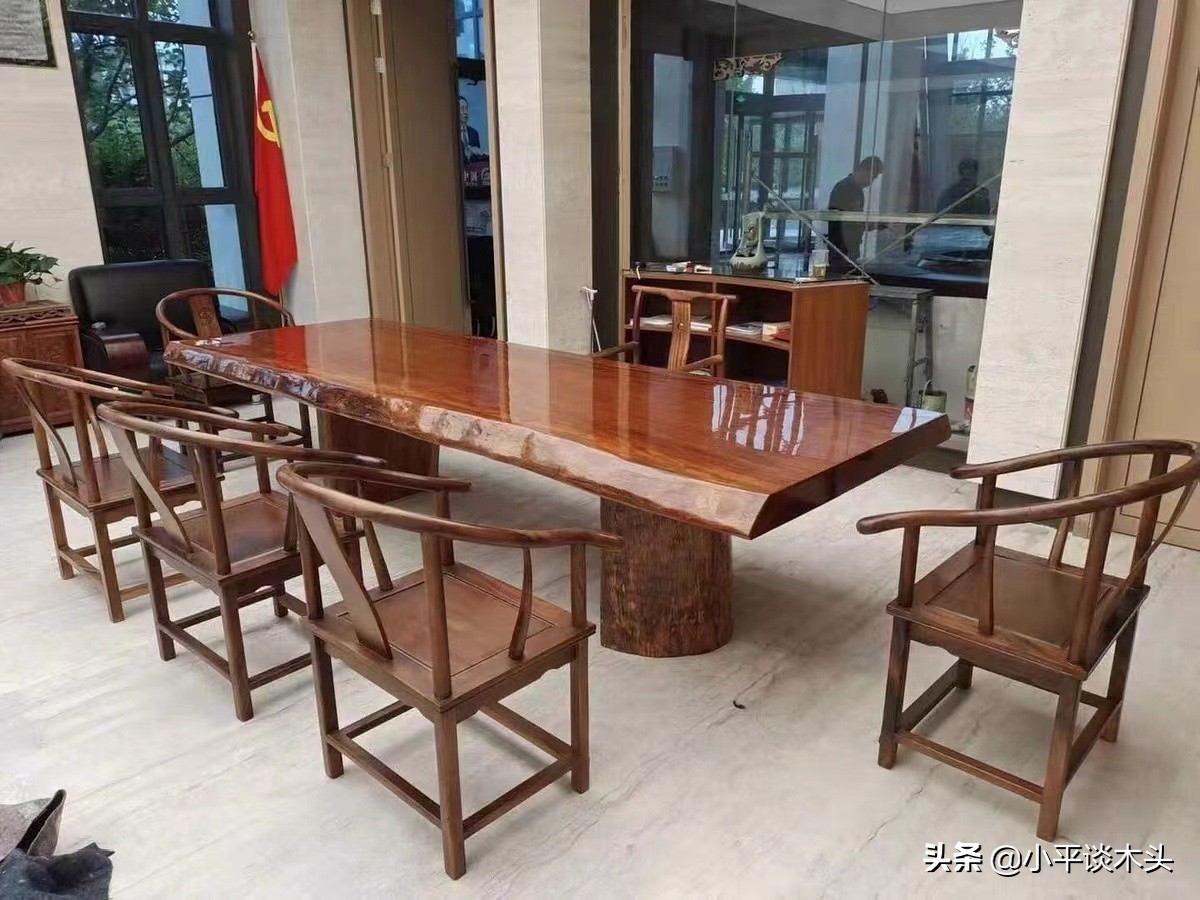 巴花大板什么纹路最贵_巴花是什么 巴西花梨木价格高的原因 巴花大板材质稳定性