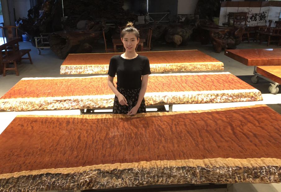 巴花木板纹理_巴花大板什么纹路最贵_1200年树龄巴花