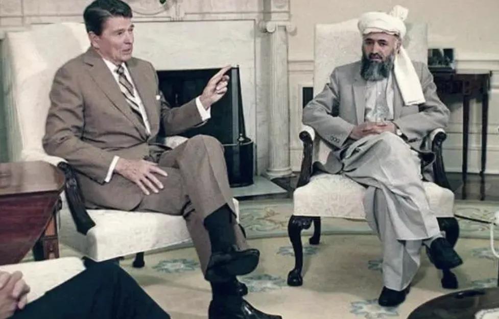 本拉登视频演讲_本拉登致美国人民信_美国反恐战争反思_美国霸权主义罪行