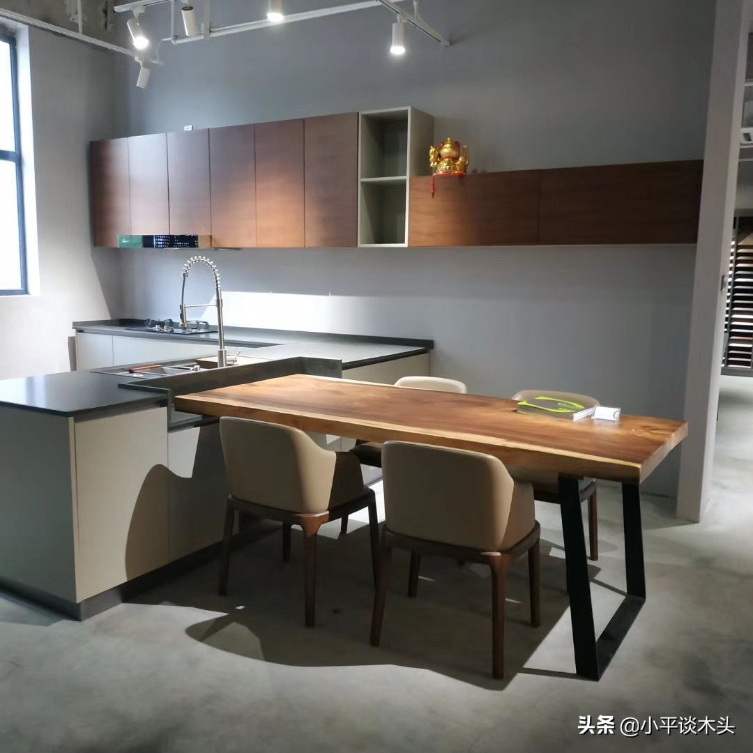 淘宝实木大板桌价格便宜原因_大板实木桌_实木大板桌刷漆工艺影响价格